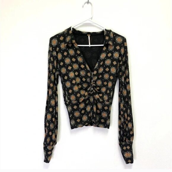 Free People Sydneys Party Top XS Medallion Printed Deep V Revolve Black Trendy - Picture 3 of 16